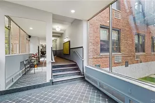 1015 Old Post Rd, Mamaroneck, NY 10543 - Photo 4