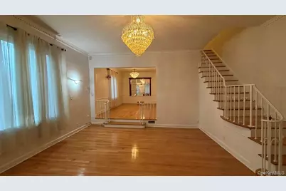 100-01 75th Avenue, Forest Hills, NY 11375 - Photo 4