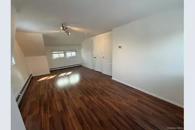 [Address not provided], North Babylon, NY 11703 - Photo 8