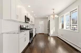 25 Whitetail Ln, Commack, NY 11725 - Photo 6