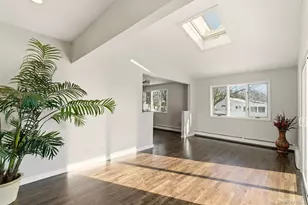 25 Whitetail Ln, Commack, NY 11725 - Photo 14