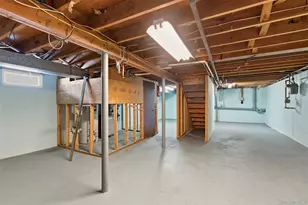 25 Whitetail Ln, Commack, NY 11725 - Photo 28