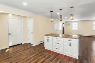 25 Turn Ln, Levittown, NY 11756 - Photo 6