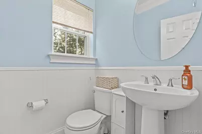 5 Robert Rinaldi Lane, Briarcliff Manor, NY 10510 - Photo 12