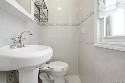 69-27 Manse Street, Forest Hills, NY 11375 - Photo 18