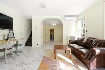 69-27 Manse Street, Forest Hills, NY 11375 - Photo 8