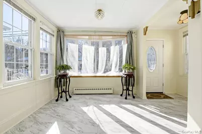 69-27 Manse Street, Forest Hills, NY 11375 - Photo 4