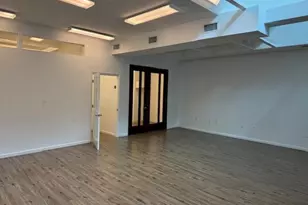 32-72 Steinway St, Astoria, NY 11103 - Photo 1