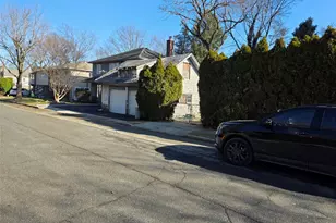 339 Tulip Ave, Floral Park, NY 11001 - Photo 34