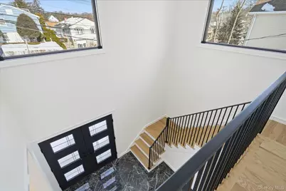 31 Gedney Way, White Plains, NY 10605 - Photo 24