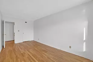 25 Sunnyside Dr, Yonkers, NY 10705 - Photo 18