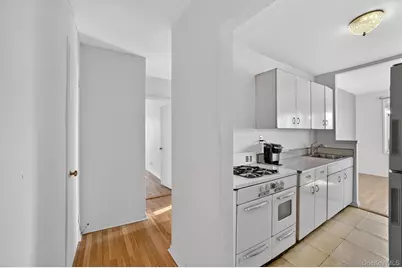 25 Sunnyside Drive #6C, Yonkers, NY 10705 - Photo 16