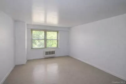 12399 Flatlands Avenue #4J, Brooklyn, NY 11207 - Photo 8