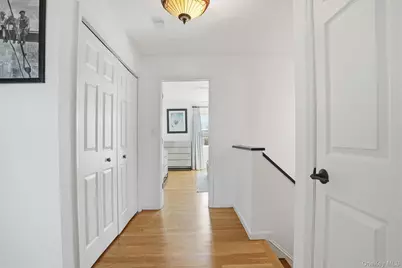 60 Herrels Circle, Melville, NY 11747 - Photo 14