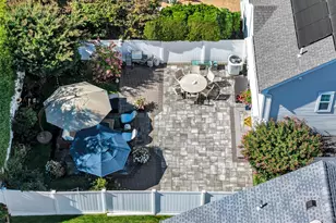 60 Herrels Cir, Melville, NY 11747 - Photo 26