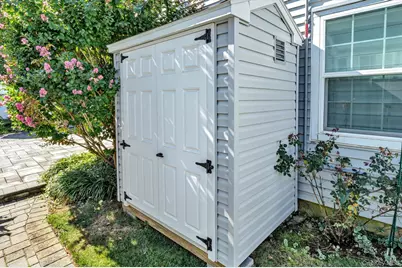 60 Herrels Circle, Melville, NY 11747 - Photo 24