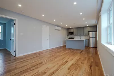 7036 70th Street, Glendale, NY 11385 - Photo 14
