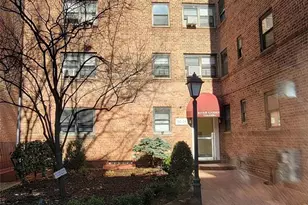 102-25 67th Rd, Forest Hills, NY 11375 - Photo 2