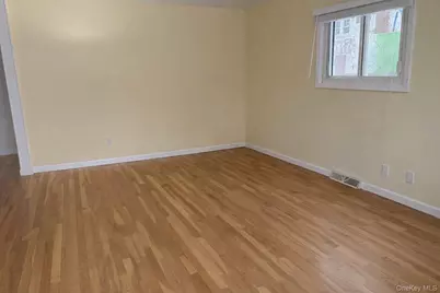 41 Robin Road, Rocky Point, NY 11778 - Photo 4