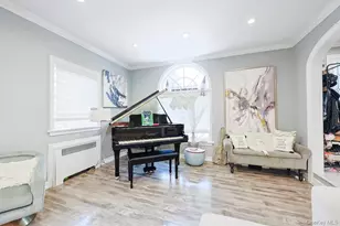 [Address not provided], Great Neck, NY 11023 - Photo 12