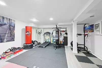 [Address not provided], Great Neck, NY 11023 - Photo 28