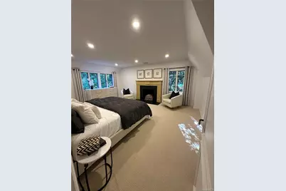 9 Beacon Hill Road, Port Washington, NY 11050 - Photo 2