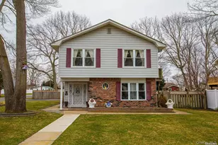 1093 Oak Neck Rd, Bay Shore, NY 11706 - Photo 2