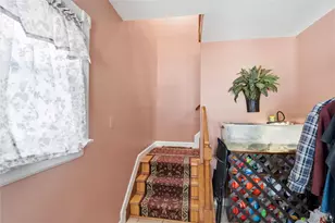 1093 Oak Neck Rd, Bay Shore, NY 11706 - Photo 6