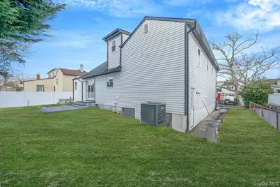 233 Harrison Avenue, Island Park, NY 11558 - Photo 4