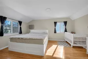 34 Roxbury Rd, Port Washington, NY 11050 - Photo 12