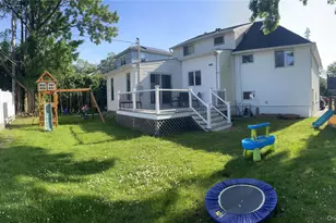 34 Roxbury Rd, Port Washington, NY 11050 - Photo 18