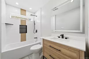 22 Kennedy Dr, Centereach, NY 11720 - Photo 10