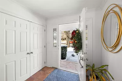 467 Hempstead Avenue, Rockville Centre, NY 11570 - Photo 12