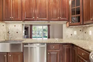 67 Paddington Cir, Smithtown, NY 11787 - Photo 12