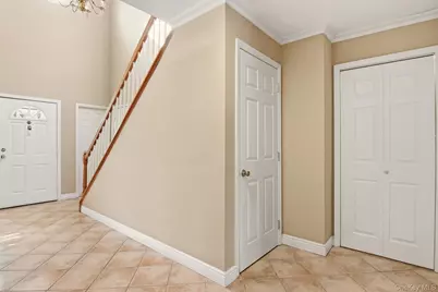 67 Paddington Circle, Smithtown, NY 11787 - Photo 4