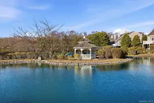 67 Paddington Cir, Smithtown, NY 11787 - Photo 34