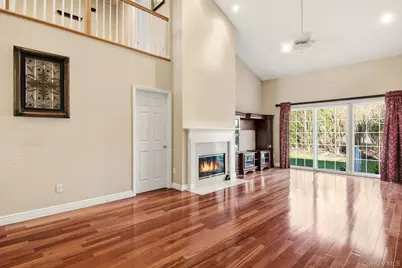 67 Paddington Circle, Smithtown, NY 11787 - Photo 6