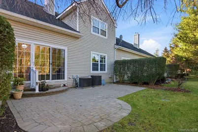 67 Paddington Circle, Smithtown, NY 11787 - Photo 30