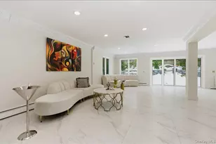 12 Redbrook Rd, Great Neck, NY 11024 - Photo 8