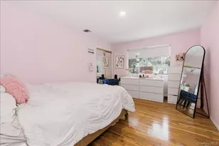 12 Redbrook Rd, Great Neck, NY 11024 - Photo 24