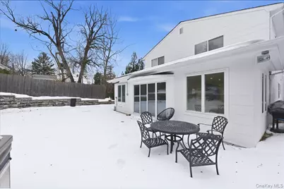 12 Red Brook Road, Great Neck, NY 11024 - Photo 30