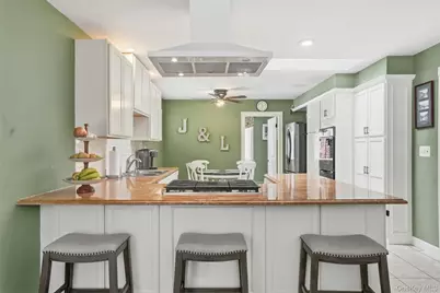 14 Tall Pines Drive, Hopewell Junction, NY 12533 - Photo 4