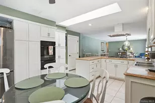 14 Tall Pines Dr, Hopewell Junction, NY 12533 - Photo 8