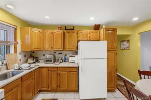 30-19 Bessemund Ave, Far Rockaway, NY 11691 - Photo 10