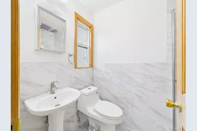 5110 Little Neck Parkway, Little Neck, NY 11362 - Photo 10