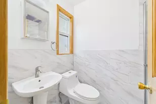 51-10 Little Neck Pkwy, Little Neck, NY 11362 - Photo 10