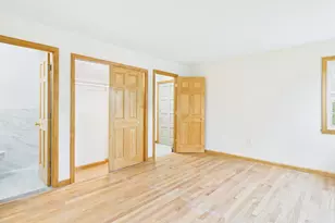 51-10 Little Neck Pkwy, Little Neck, NY 11362 - Photo 4