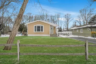 71 Oak Avenue, Shirley, NY 11967 - Photo 2