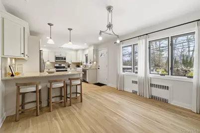 105 Reeve Road, Rockville Centre, NY 11570 - Photo 8