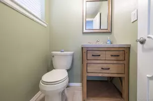 105 Reeve Rd, Rockville Centre, NY 11570 - Photo 18